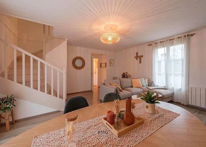 Jolie Maison Disneyland Bmyguest